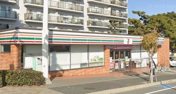 コンビニ　セブンイレブン　神戸魚崎北町４丁目店（コンビニ）まで87m