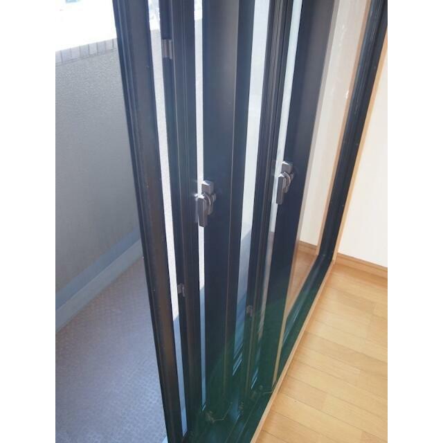 バルコニー　二重サッシ
