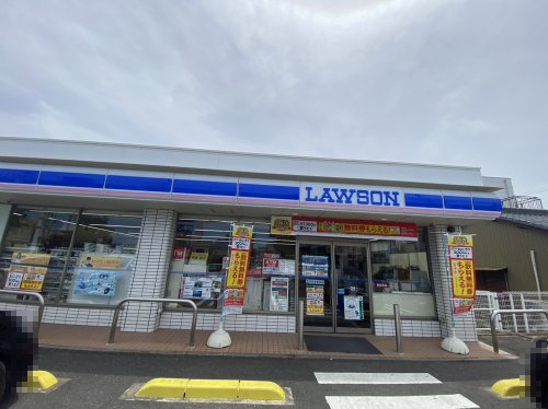 コンビニ　ローソン 港区川西通店（コンビニ）まで229m