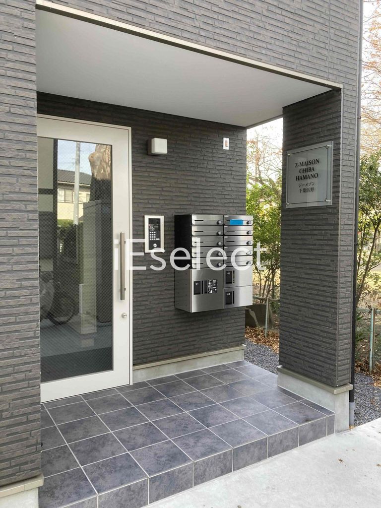 エントランス　建物への入り口部分です