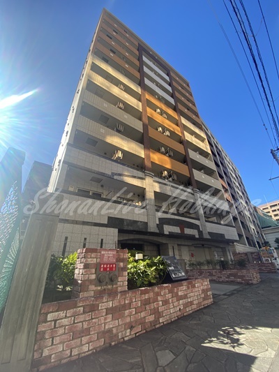 建物外観　鉄筋コンクリート造りの外観