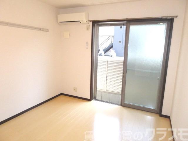 居室・リビング　明るいお部屋です♪