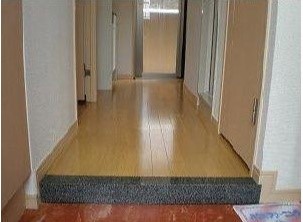 玄関　参考写真：別部屋
