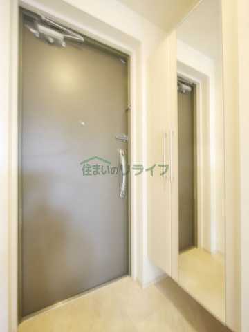 玄関　同タイプ別部屋参考写真となります。