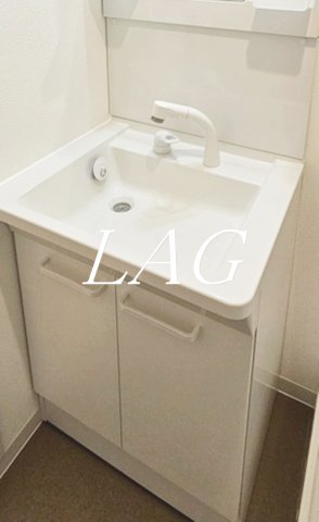 洗面設備　洗面台です。（同仕様です。）
