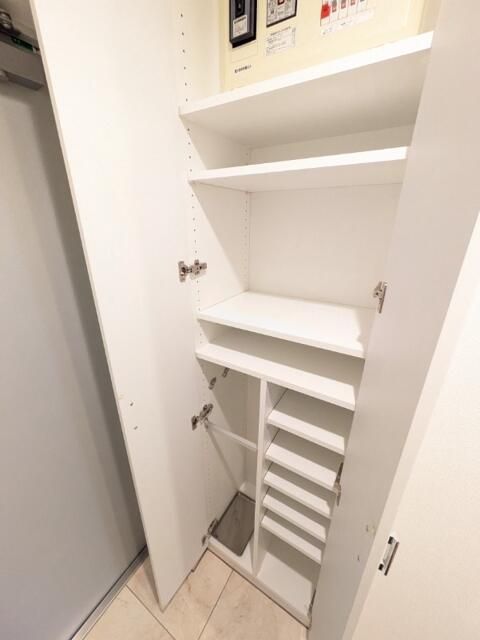 収納　■クローゼット収納