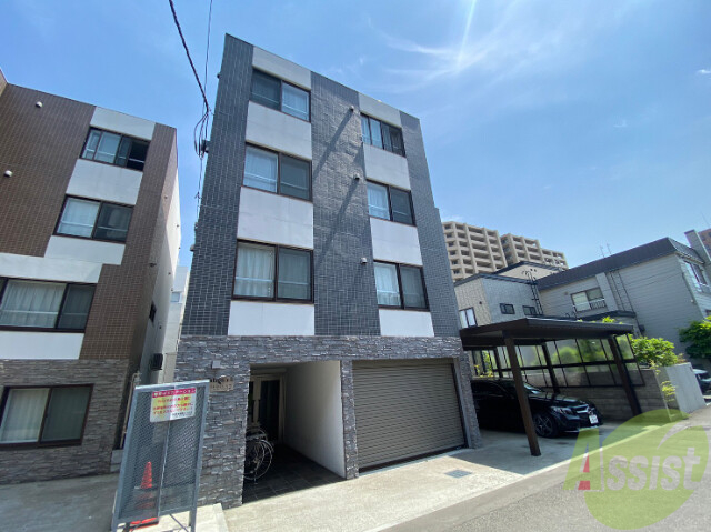 建物外観　札幌市中央区南１３条西６「Ｒｏｙａｌ　Ｏｒｋ　中島公園２」