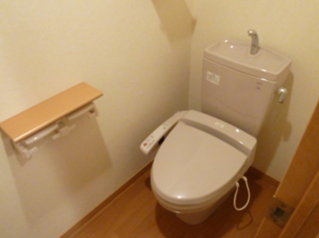 トイレ　トイレもきれいです