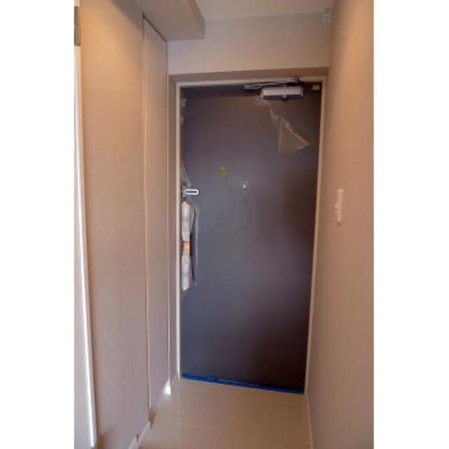 玄関　※写真は同タイプ住戸です。