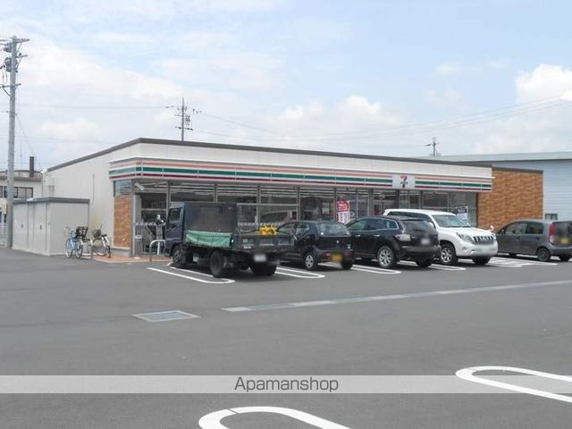 コンビニ　セブンイレブン（コンビニ）まで50m