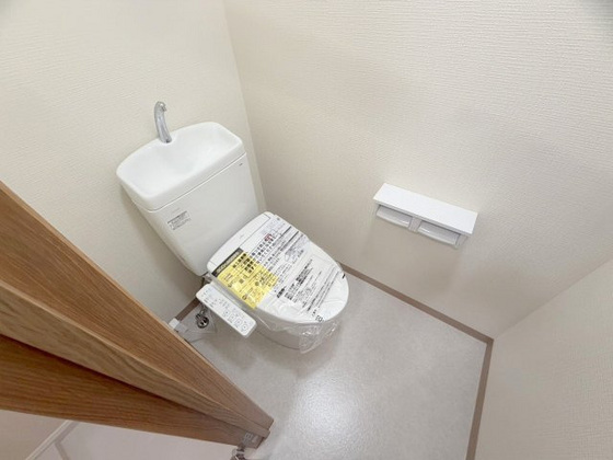 トイレ　※別部屋の写真です