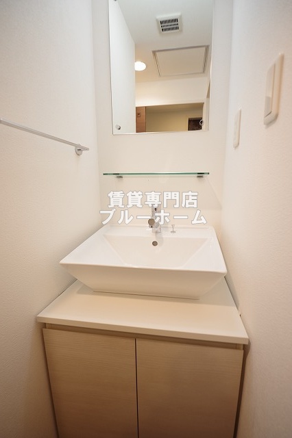 洗面設備　独立洗面台あります！