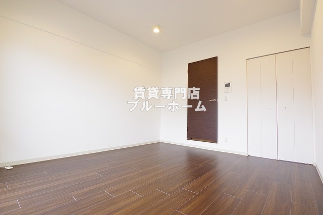 その他　別角度からの洋室です！