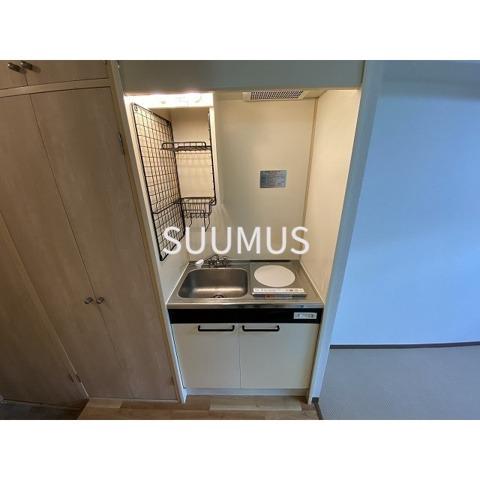 都営大江戸線 中野坂上駅 徒歩10分 3階建 築34年のキッチン写真