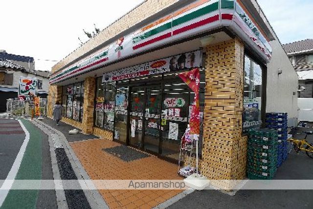 コンビニ　セブンイレブン　世田谷区役所前店（コンビニ）まで61m
