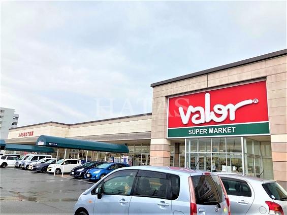 スーパー　バロー　上野台店（スーパー）まで1600m