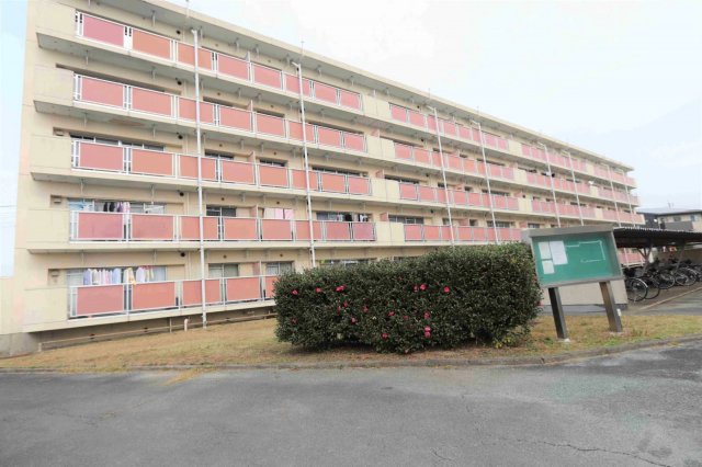 建物外観　落ち着いた雰囲気の外観です