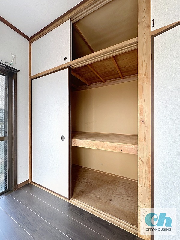 収納　高さと奥行きのある押入！