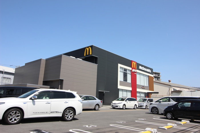 飲食店　マクドナルド（飲食店）まで600m