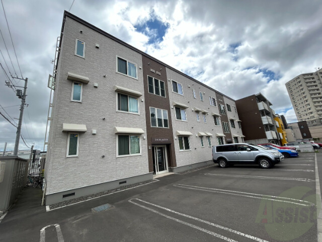 建物外観　札幌市東区北１３条東「ＳＡＫＵＲＡＭＡＩＳＯＮ」