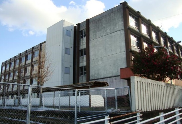 中学校　大津市立北大路中学校（中学校）まで1461m