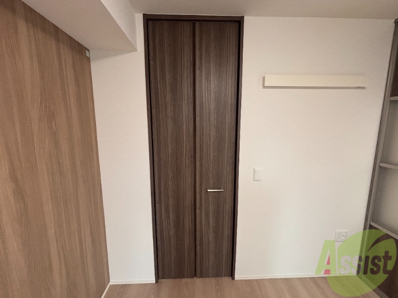 収納　収納もとても広いので服をたくさん持っている方にもお勧めです
