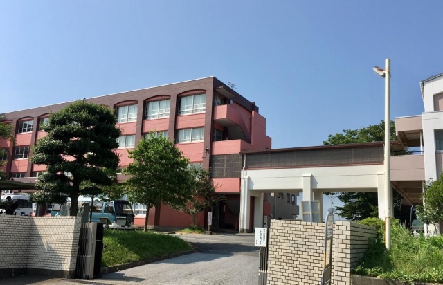 高校・高専　近江高等学校（高校・高専）まで1224m