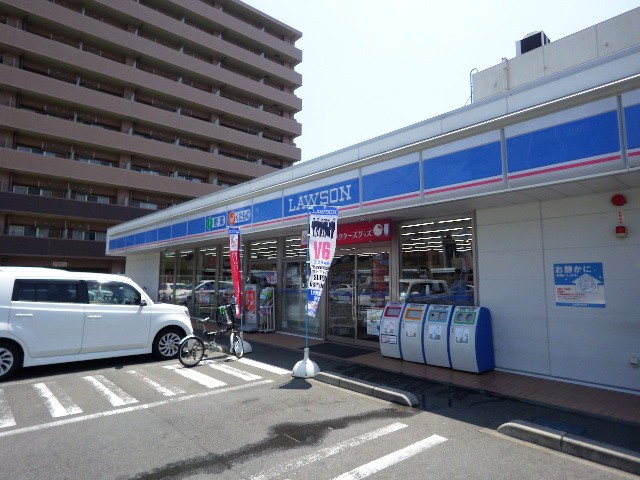 コンビニ　ローソン 静岡馬渕三丁目店（コンビニ）まで336m