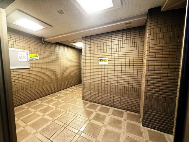 ロビー　ジオナ新大阪