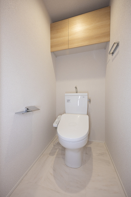 トイレ　※写真は同タイプ住戸です。