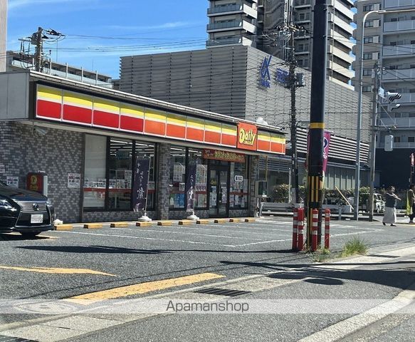 コンビニ　デイリーヤマザキ蘇我駅前店（コンビニ）まで469m