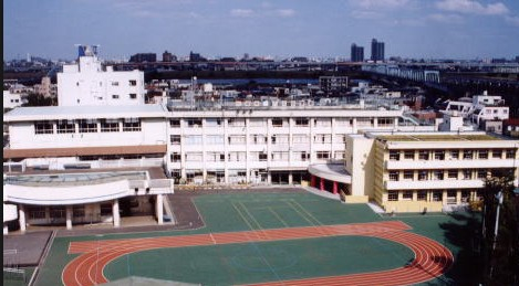 小学校　墨田区立八広小学校（小学校）まで469m