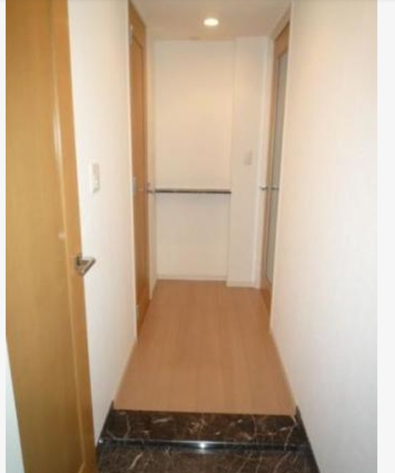 玄関　別タイプ部屋　参考写真です