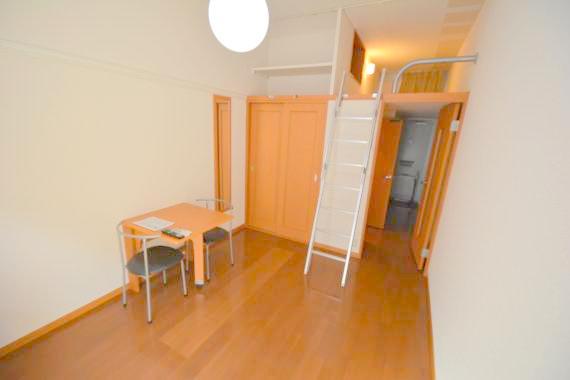その他部屋・スペース　落ち着いた雰囲気のこのお部屋でゆっくりお休みください。