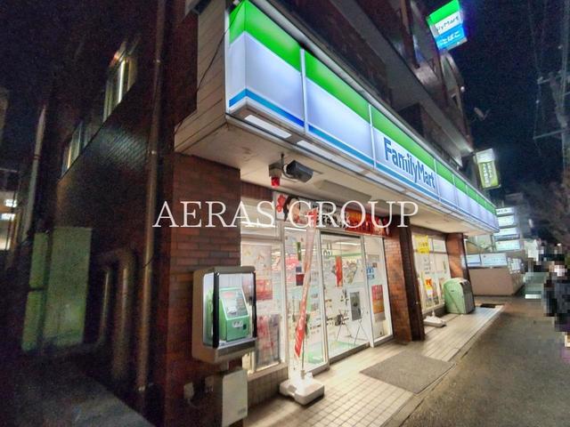 コンビニ　ファミリーマート たまプラーザ店（コンビニ）まで371m