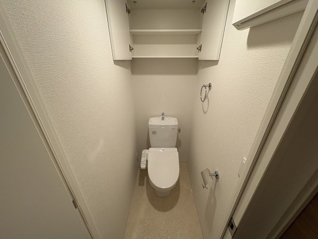トイレ　落ち着いたトイレです