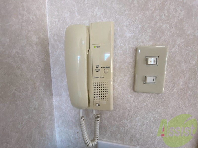 セキュリティ　インターホンは通話ができるので急な訪問があっても安心です。