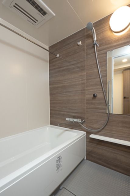 バス・シャワールーム　※写真は同タイプ住戸です。