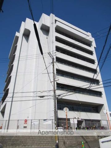 役所　吹田市役所（役所）まで180m