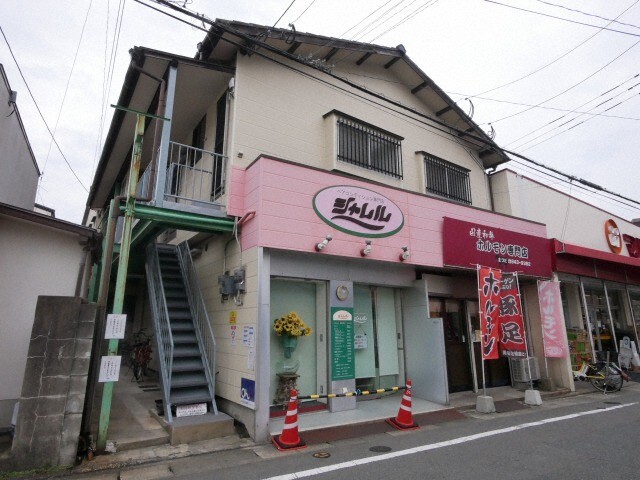 建物外観　最寄り駅まで徒歩9分圏内の人気アパートです