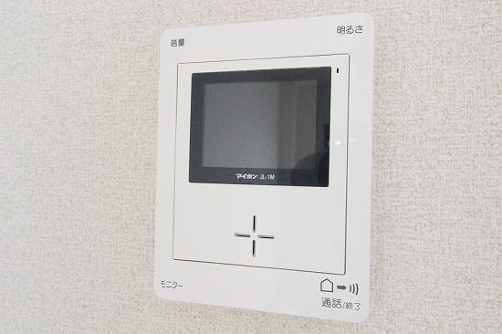 セキュリティ　類似部屋写真（部材色が異なります）