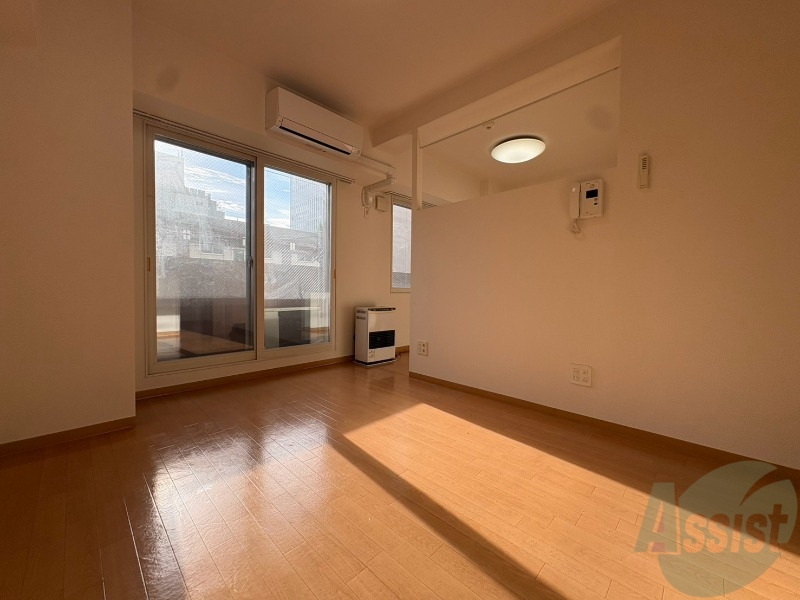 居室・リビング　シンプルな造りのワンルームのお部屋です！