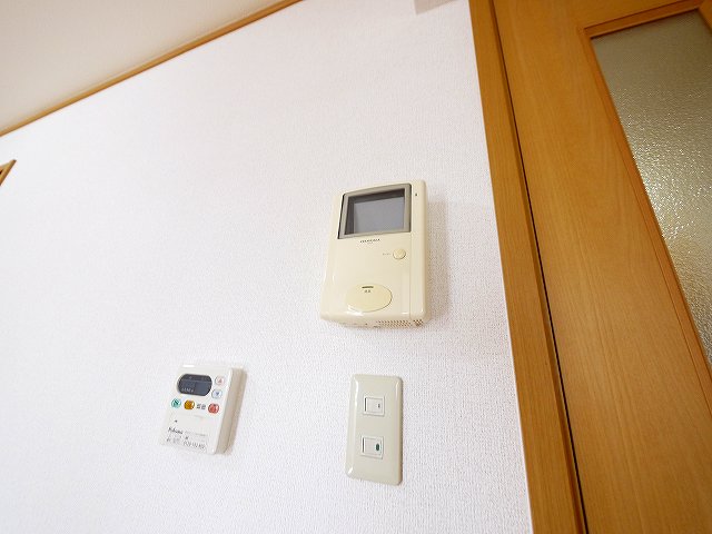 セキュリティ　モニター付きインターホーン