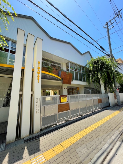 幼稚園・保育園　ひまわり乳児保育園（幼稚園・保育園）まで101m