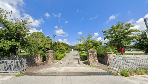 公園　西宮中央運動公園（公園）まで272m