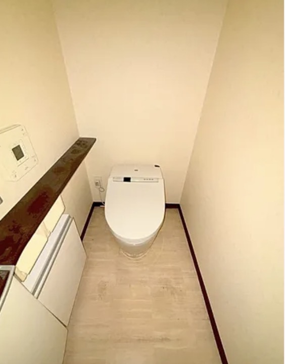 トイレ　【トイレ】お手洗いはウォシュレット付きです！