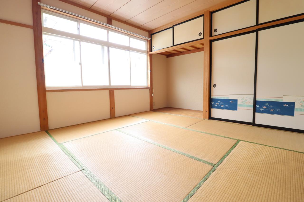福原ハイツの居間写真