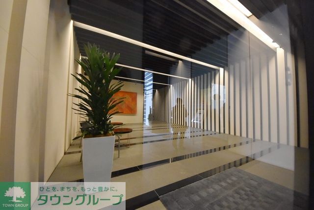 エントランス　エントランス