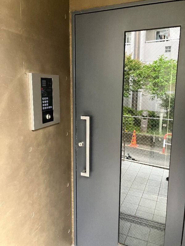 エントランス　毎日通るエントランス♪