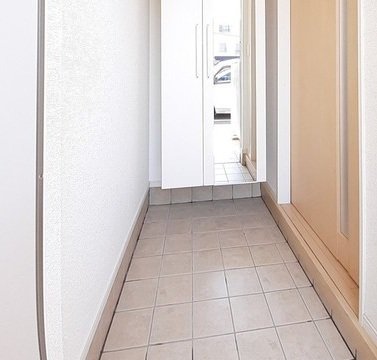 玄関　シンプルで使いやすい玄関です
